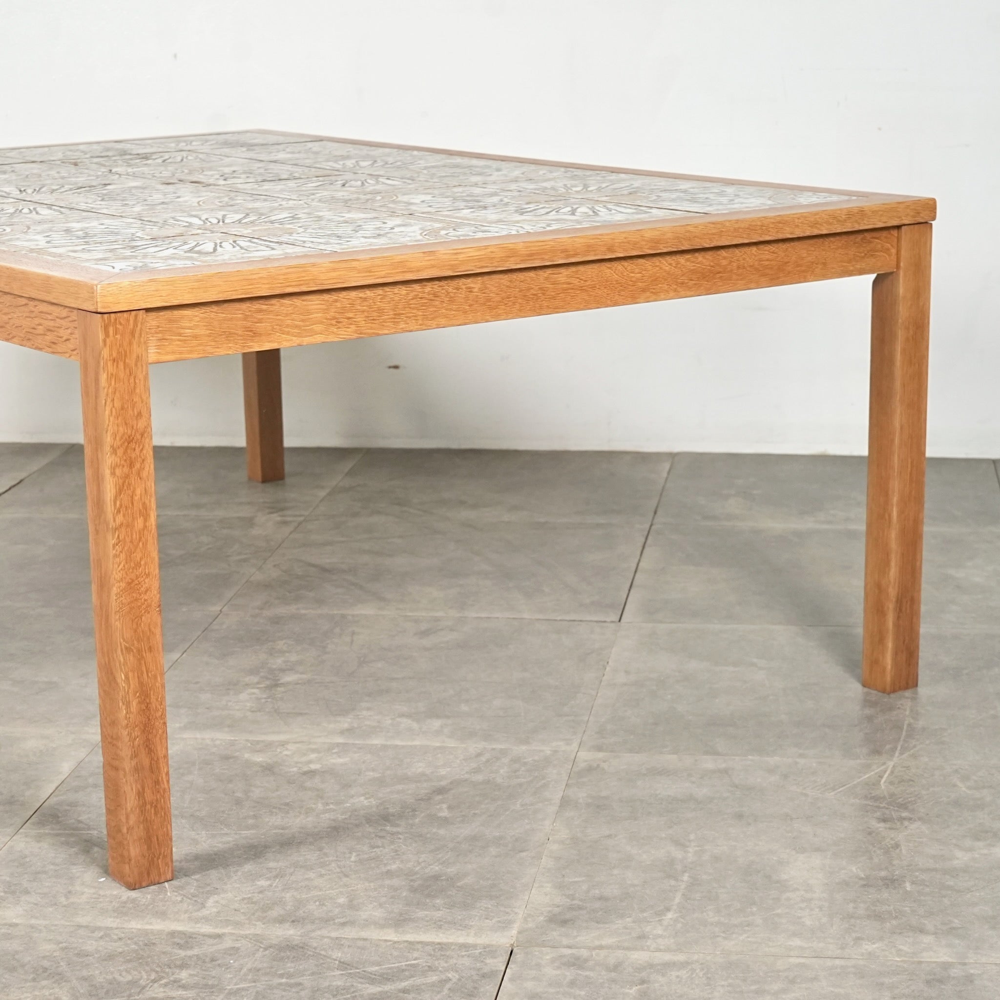 デンマークヴィンテージ タイルトップ ローテーブル – TIME HYPE