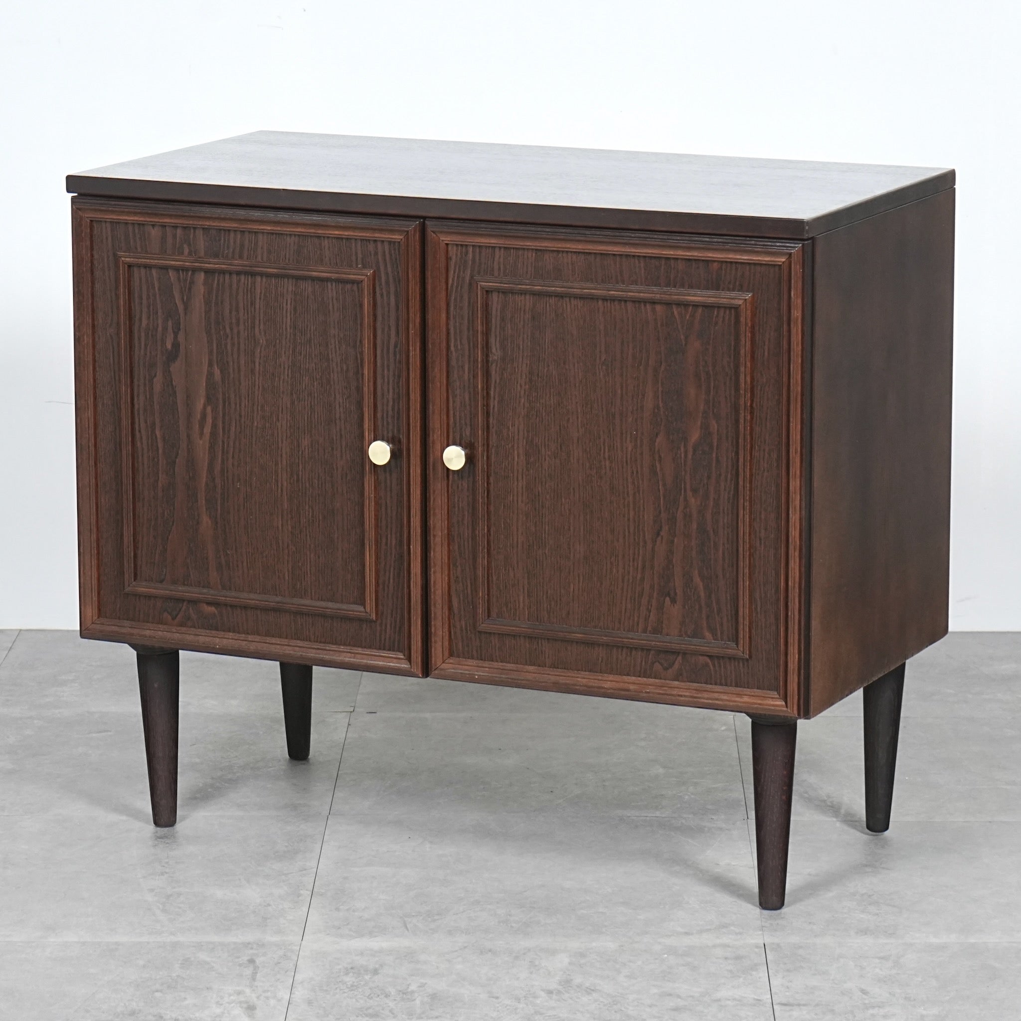 CABINET & SIDEBOARD – TIME HYPE