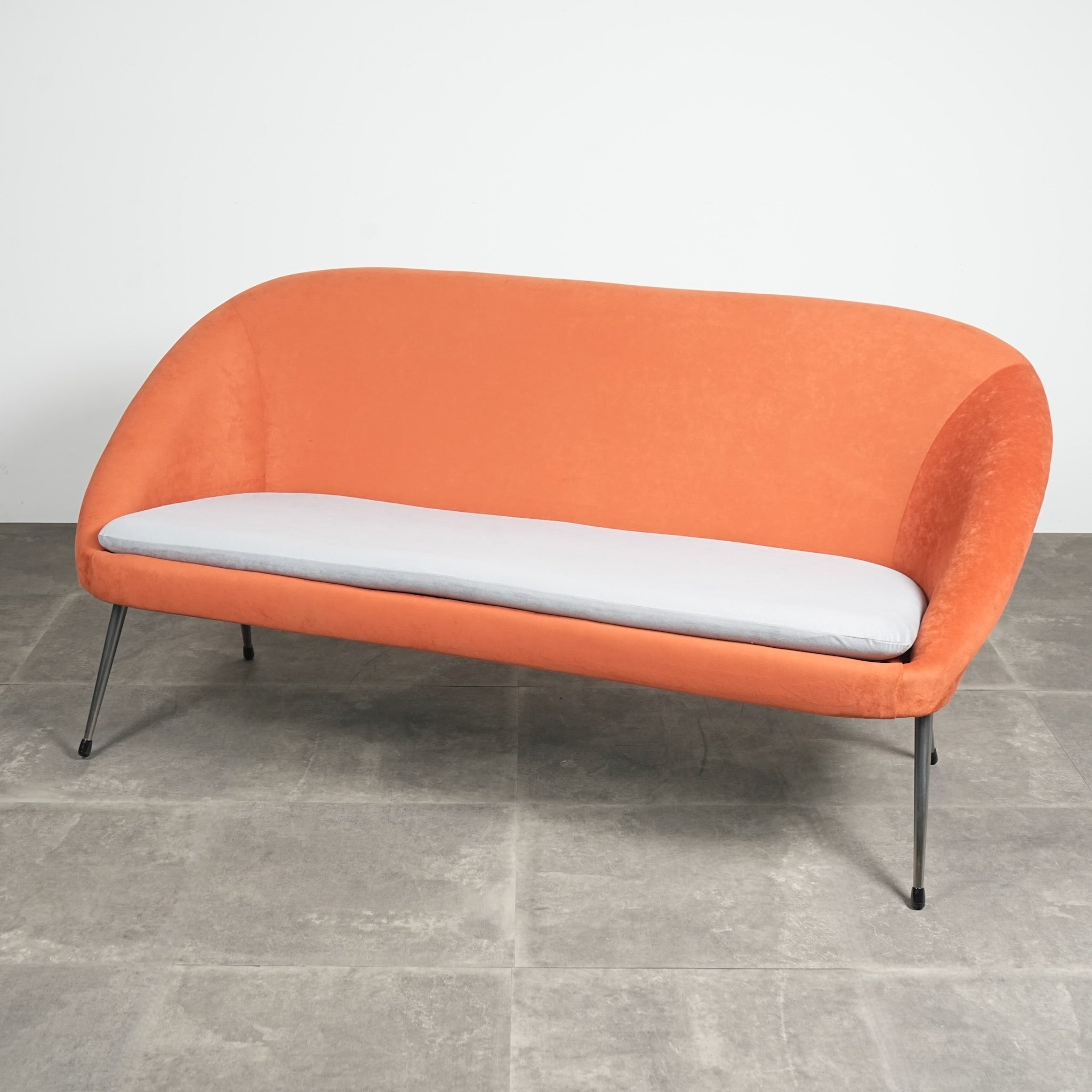 イタリアヴィンテージ 2Pソファ【張替済】 – TIME HYPE