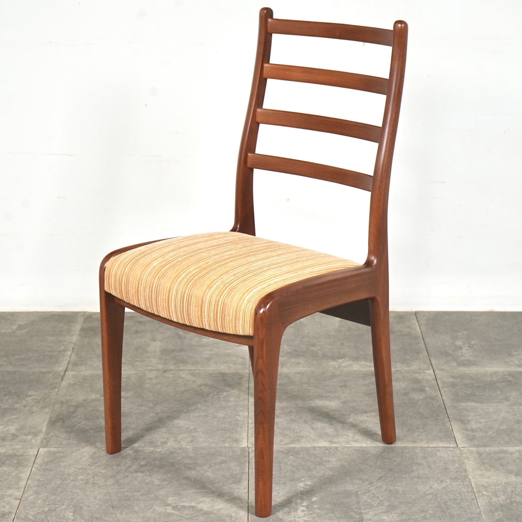 G-PLAN】ラダーバックチェア【張替済】 – TIME HYPE