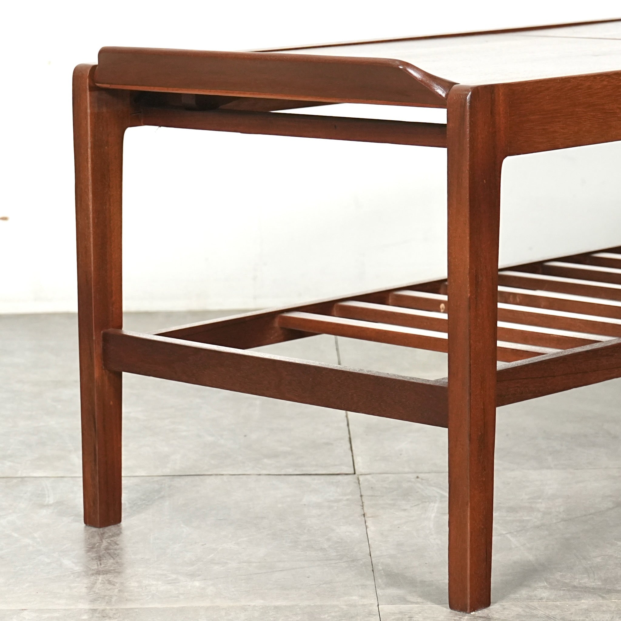 Remploy】ヴィンテージ ローテーブル – TIME HYPE