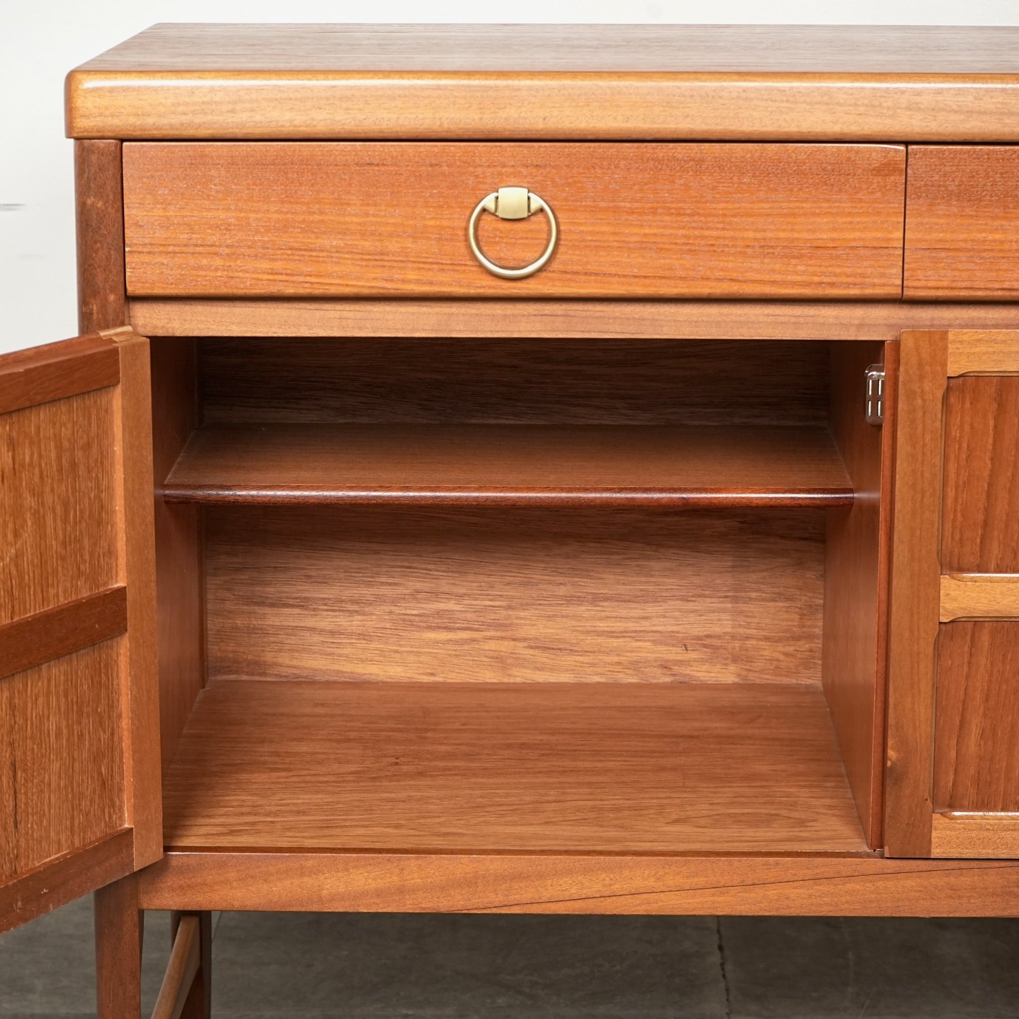 NATHAN】ヴィンテージ サイドボード – TIME HYPE