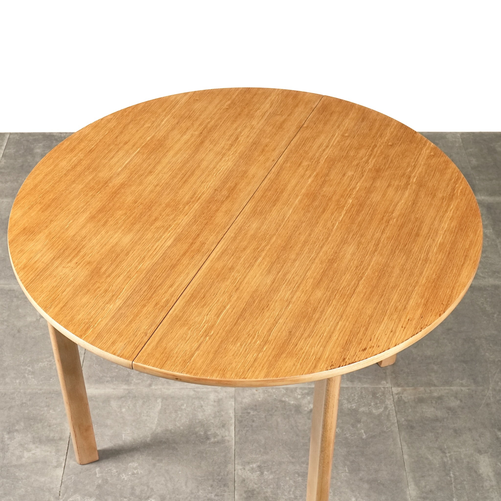 イギリスヴィンテージラウンドテーブル – TIME HYPE