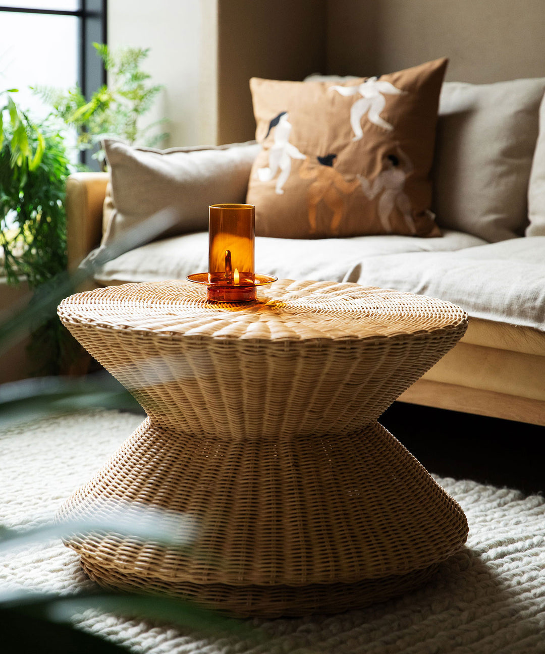 dareels（ダリーズ）DIAVOLO RATTAN COFFEE TABLE｜ラタン製モダン