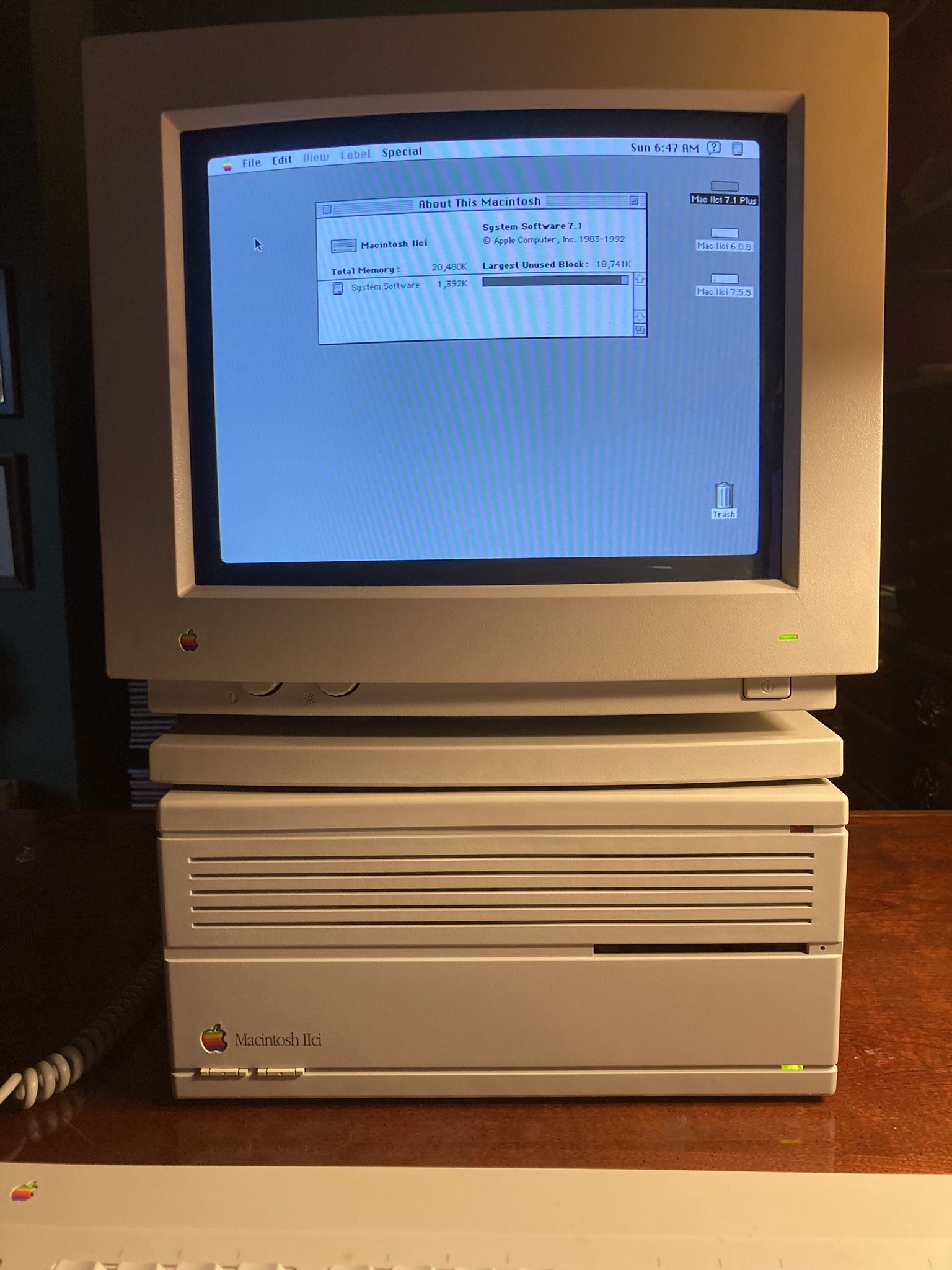 値下］Apple Macintosh IIci デスクトップPC現状渡し⑧ 値下］Apple