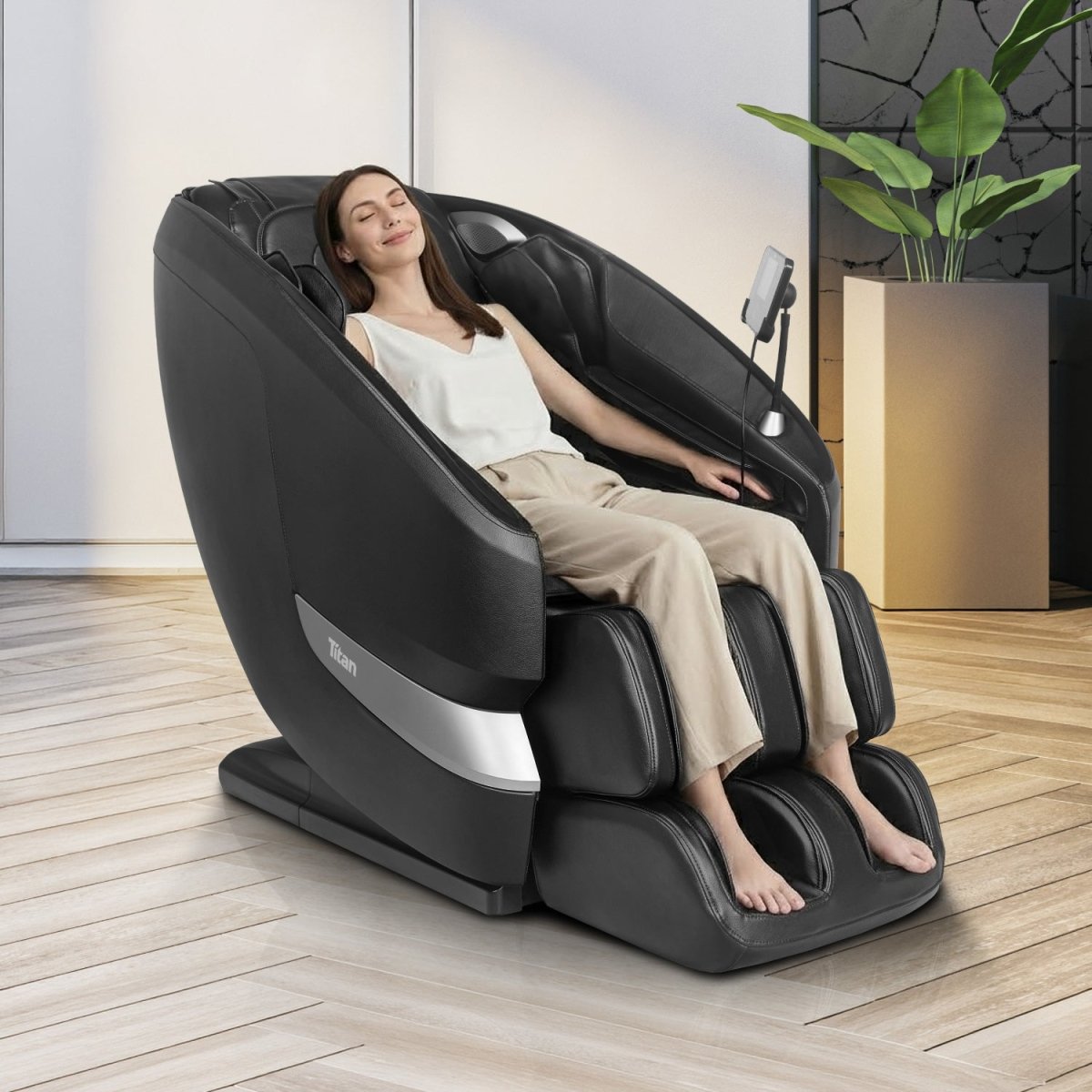 Titan Axiom LE — Titan Chair