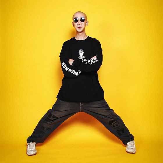 PDSxワンパンマン］サイタマ BIG ロン TEE（全2色/4サイズ） | A-on STORE