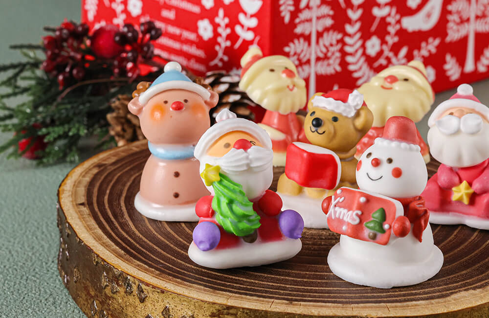 2025年最新版】クリスマスケーキオーナメントカタログ|豊富なピック