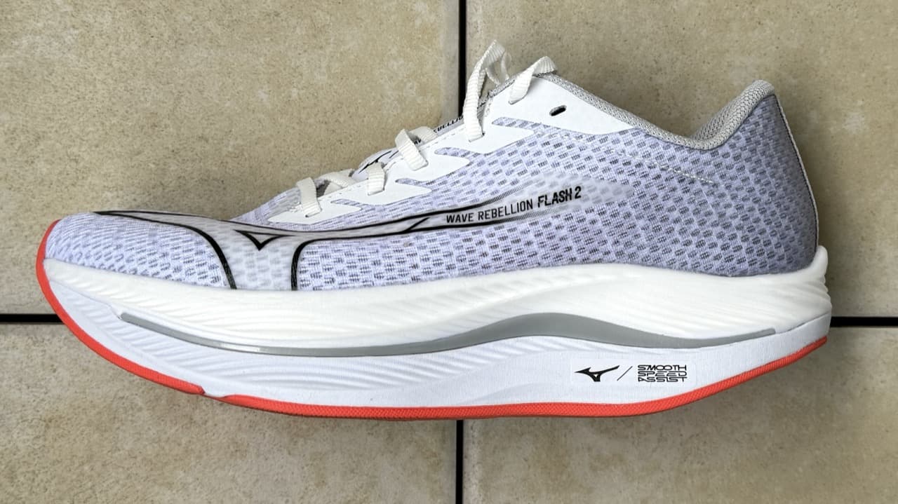 レビュー】Mizuno ウエーブリベリオンフラッシュ2：とにかくコスパ良