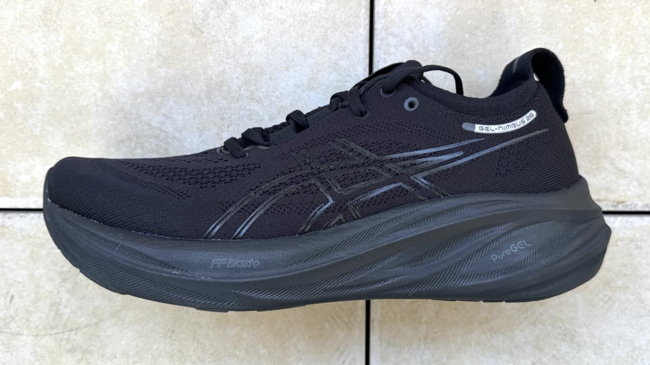 レビュー】Asics ゲルニンバス26：まるで雲に包まれるような履き心地