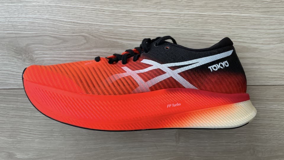 レビュー】Asics メタスピード スカイ（初代）｜ともらん！