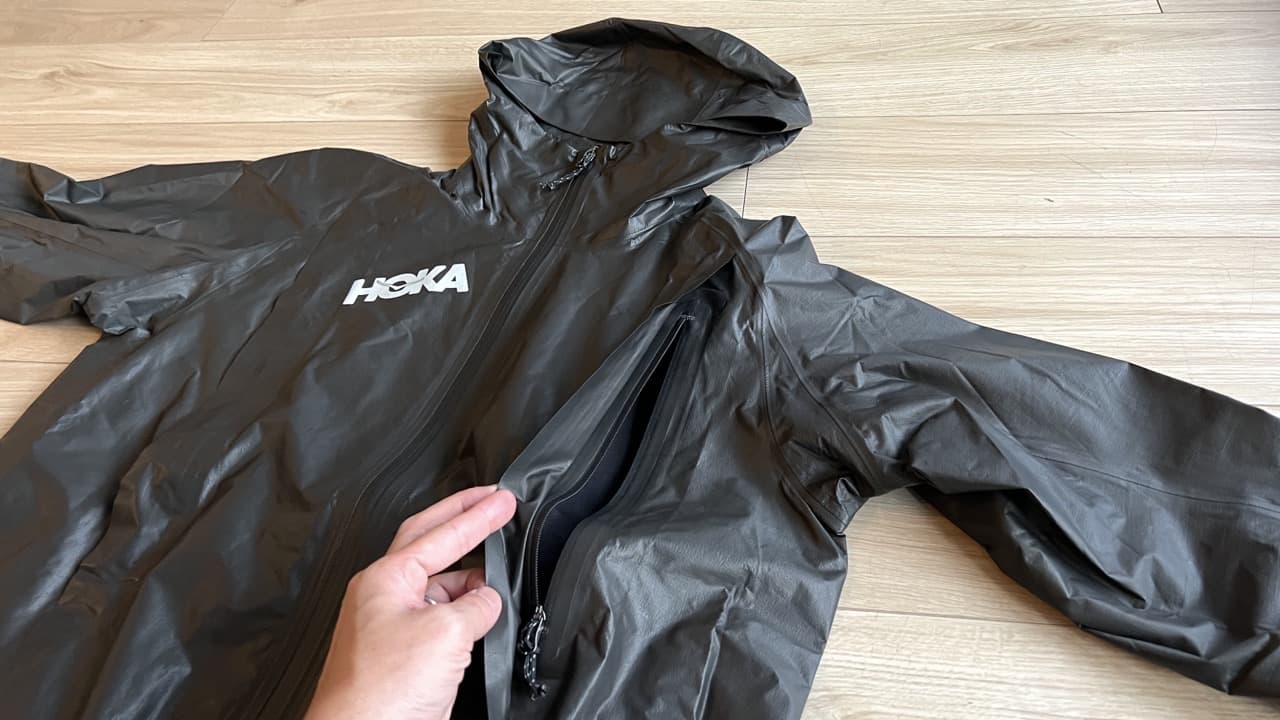 レビュー】ゴアテックス シェイクドライ：ランニング用防水ジャケット
