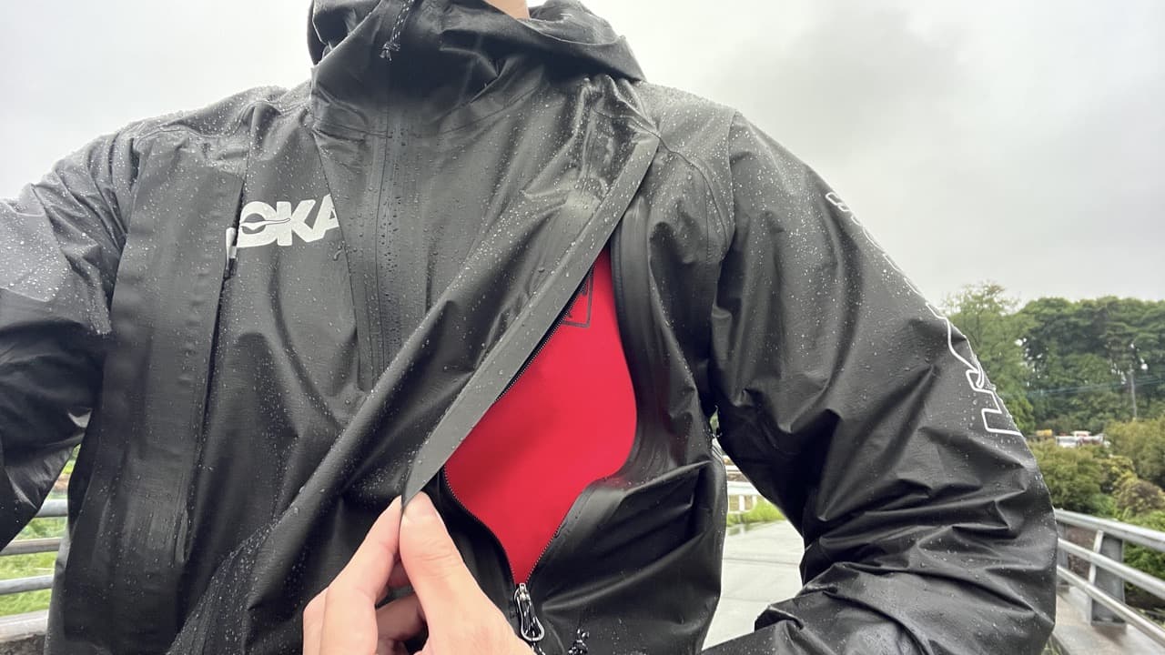 レビュー】ゴアテックス シェイクドライ：ランニング用防水ジャケット
