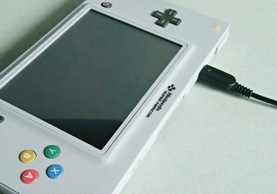 画面がLLサイズのゲームボーイマクロ「Gameboy Macro XL