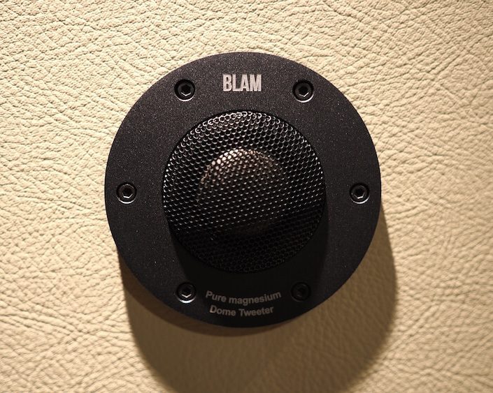 新しい試聴用ツィーター追加しました | 福岡のカーオーディオ専門店トーン