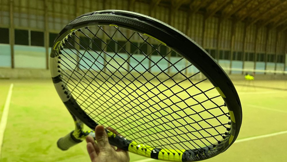 バボラ】ピュアアエロ98のインプレ・レビュー（激スピン！） - トゥーサー