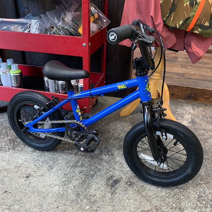 2才から乗れるBMX！？ランニングバイク と同じサイズの12インチフリー