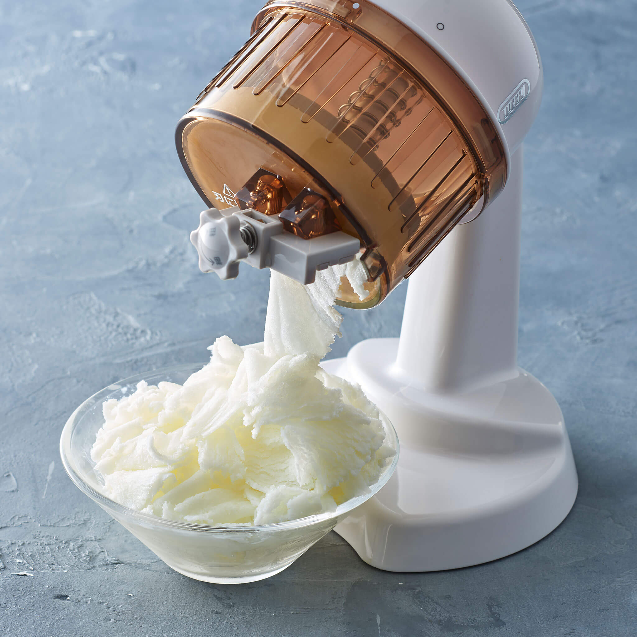 Toffy コンパクトふわふわかき氷器 ｜ Toffy公式オンラインショップ