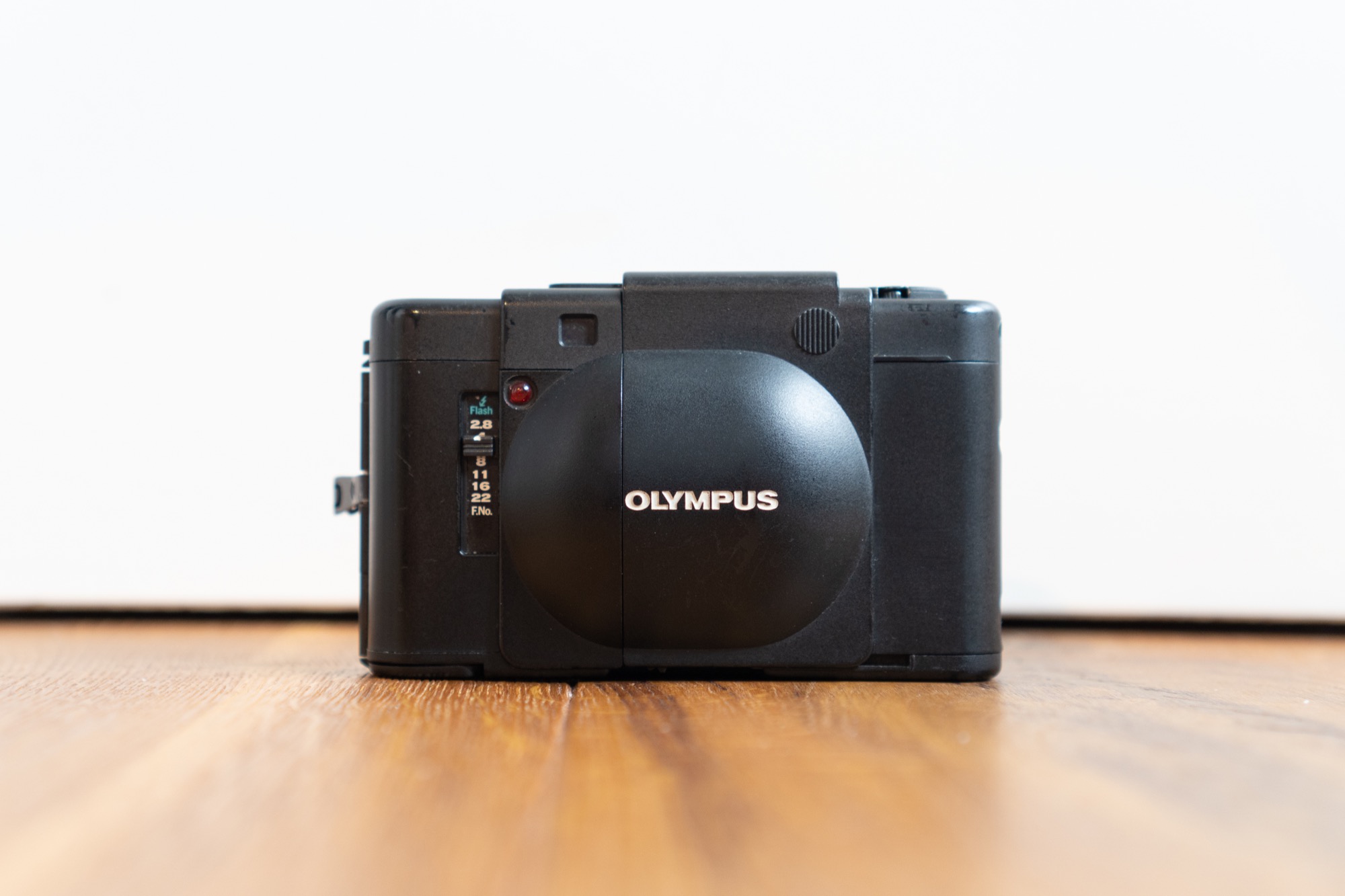 Olympus XAというオンリーワンなカメラ