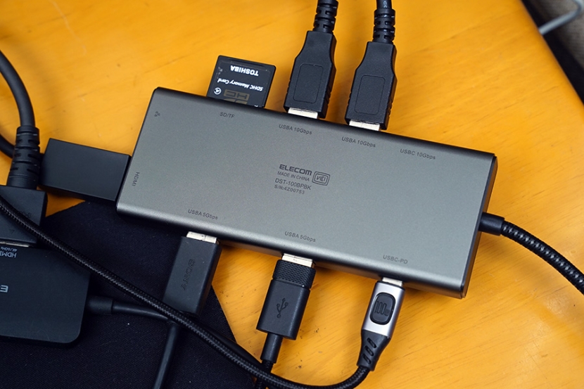 タコ足配線から卒業！エレコムの10in1ドッキングステーション「DST