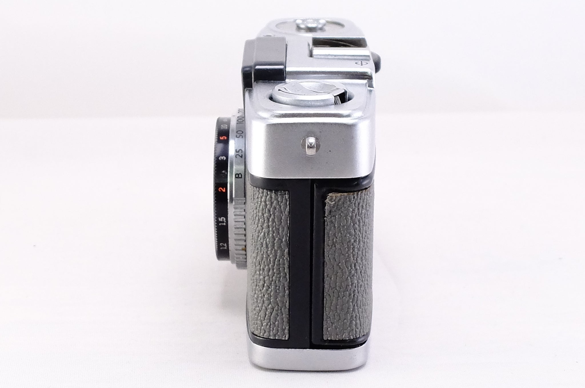 OLYMPUS PEN 初期型 1959年製 ハーフサイズカメラ 整備品 – 東京CAMERA