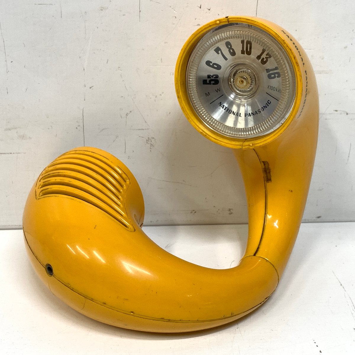 National Panasonic R-72 パナペット・クルン AMラジオ 黄色 イエロー