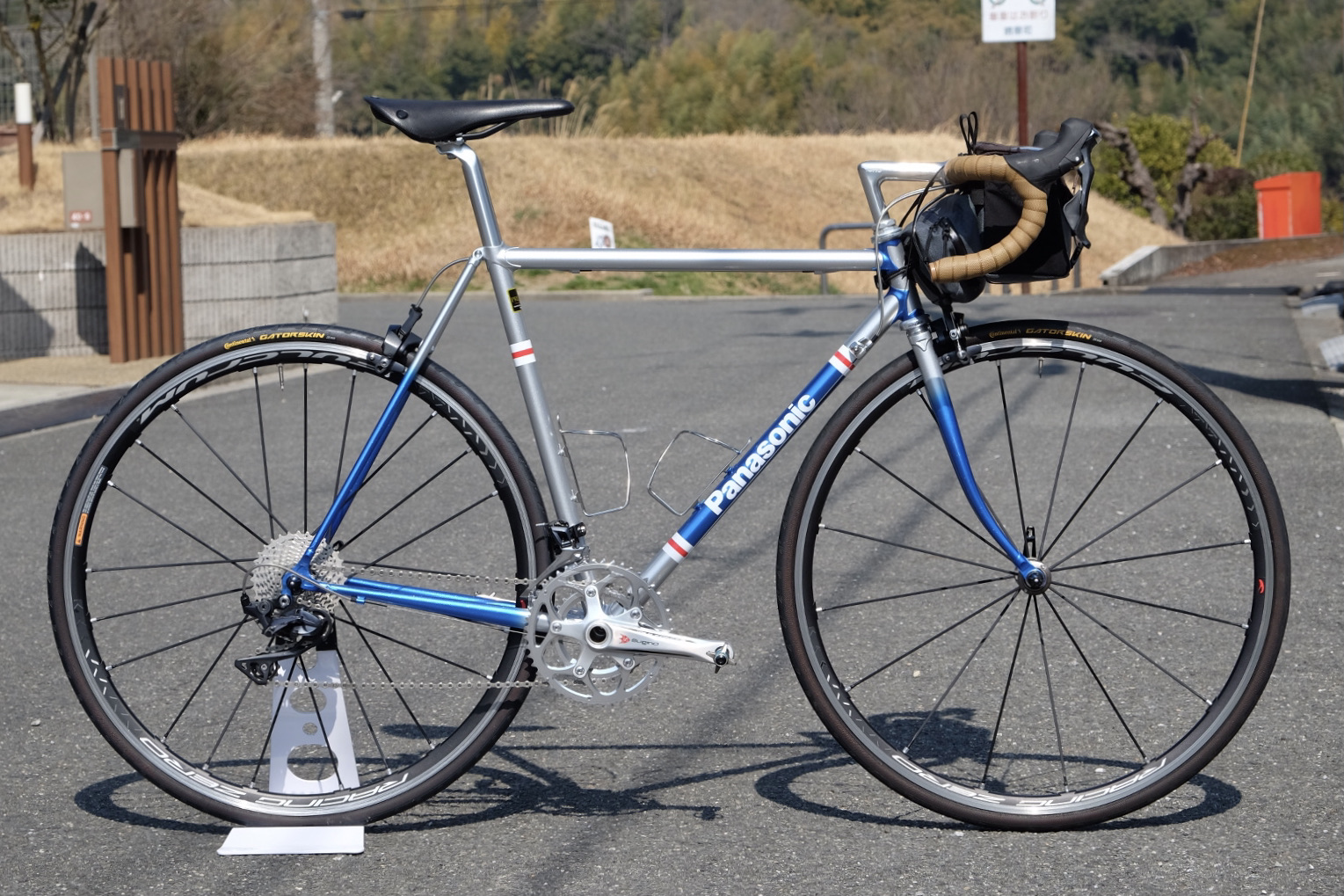 パナソニックPOS値上げのお知らせ」と、カスタムオーダーフレーム