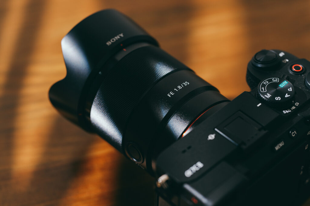 SONY FE 35mm F1.8レビュー：日常をやさしく切り取る、ちょうどいい一