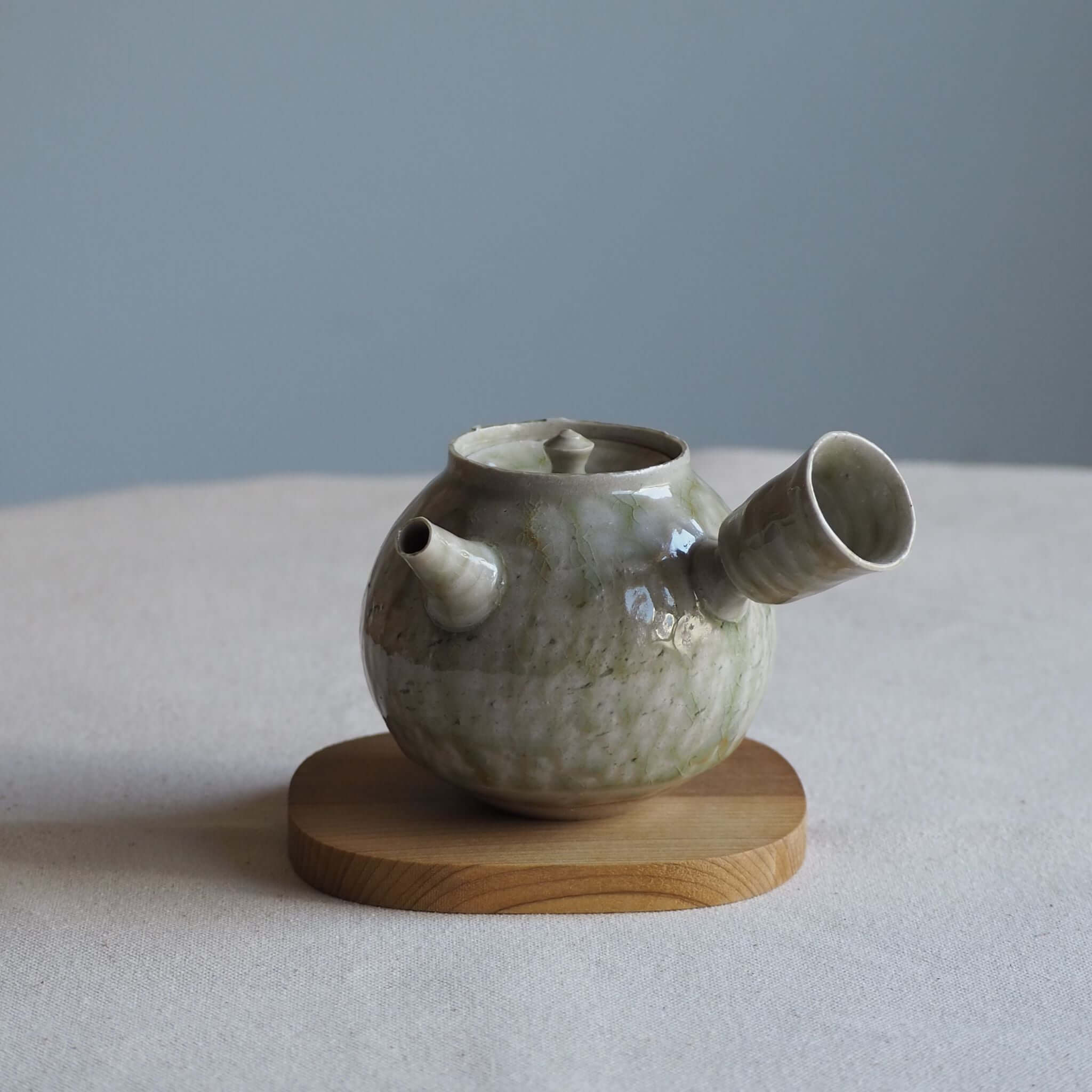 京焼 中村譲司作 灰釉横手急須 [東山堂煎茶器店 オンラインショップ