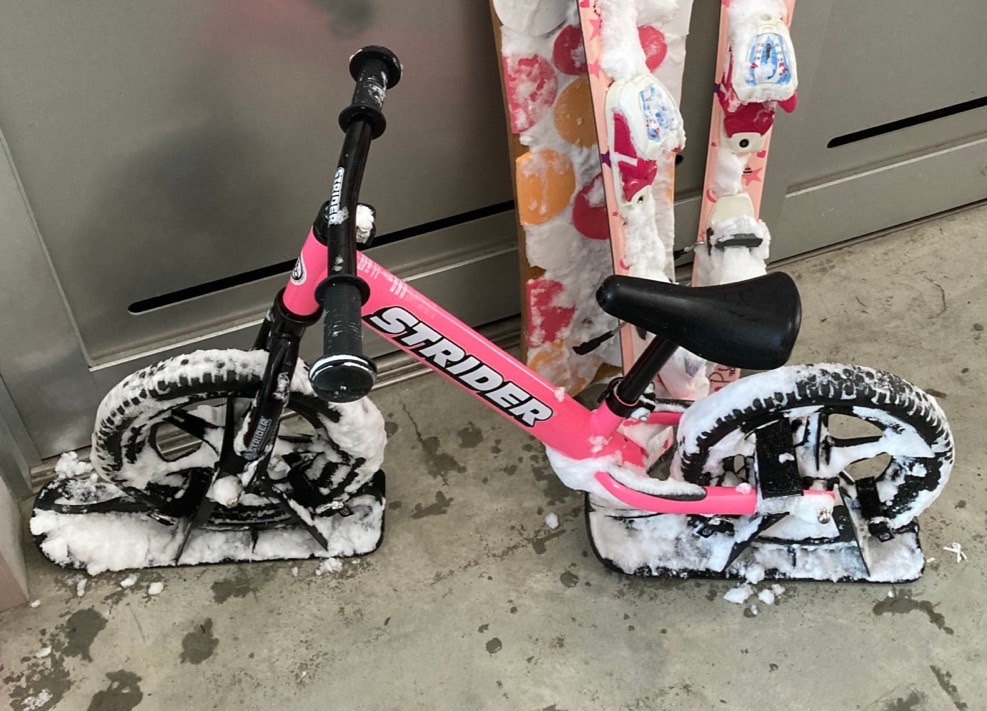 レビュー】ストライダーにスキーアタッチメントをつけて遊んでみたら