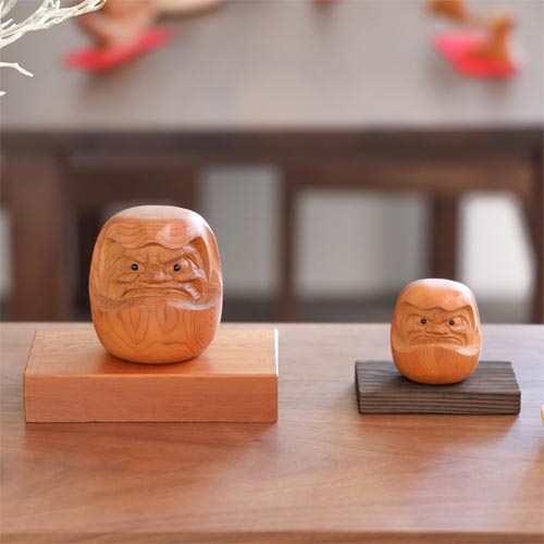 楽天市場】一位一刀彫 鈴木彫刻 頭巾だるま 伝統工芸品 木製 オブジェ