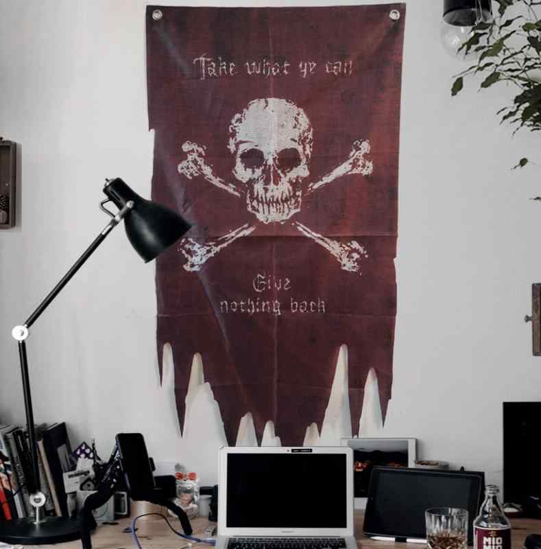 楽天市場】海賊 フラッグ（タペストリー｜壁紙・装飾フィルム