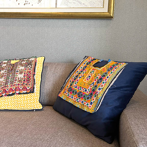 楽天市場】アンティーク生地パーツ 古布 ヴィンテージミラーワーク刺繍