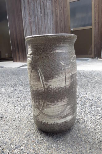 楽天市場】傘立て白刷毛目笠立かさたて,傘たて,信楽焼きの陶器一つの傘