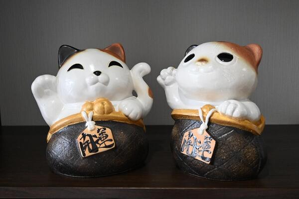 楽天市場】開運招き猫 ねこの置物 招き猫 2つセット金運 幸運 健康運