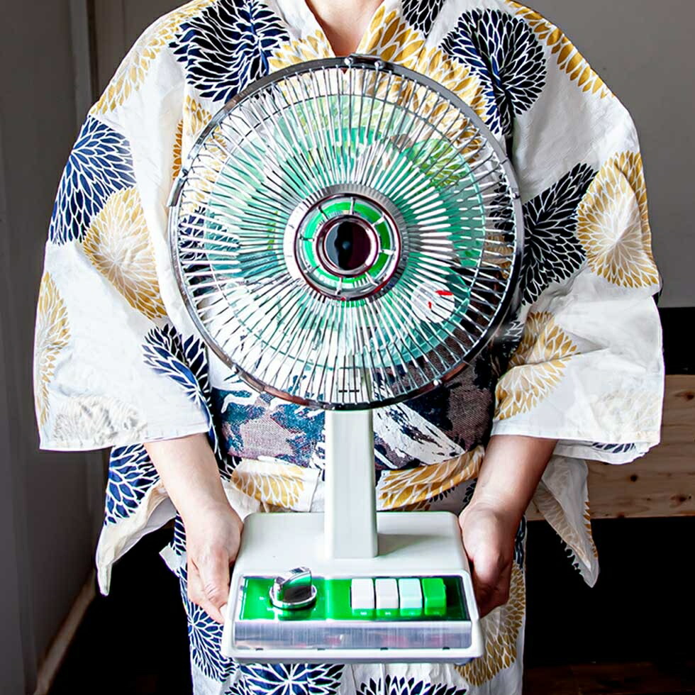 楽天市場】【SNSで話題！】コイズミ レトロ扇風機 ミニ扇風機 KLF-2057