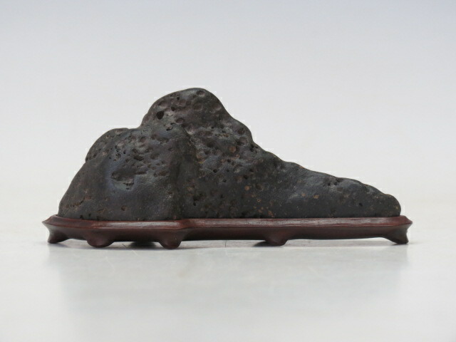 楽天市場】水石 加茂川巣立真黒山形石 【水石 盆石 自然石 人気商品