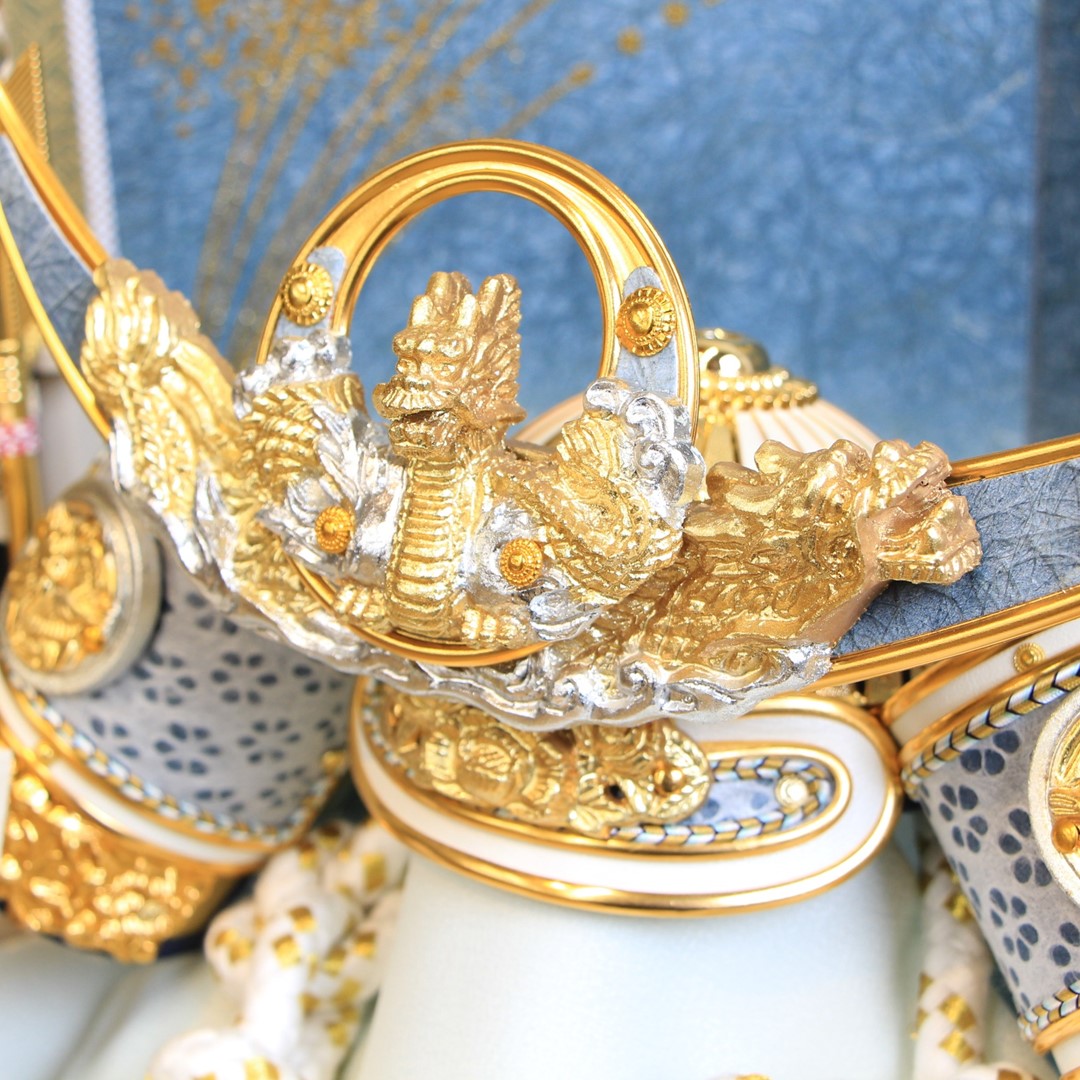 楽天市場】五月人 兜飾り 収納飾り 15号 上杉謙信兜セット 白茶木目三