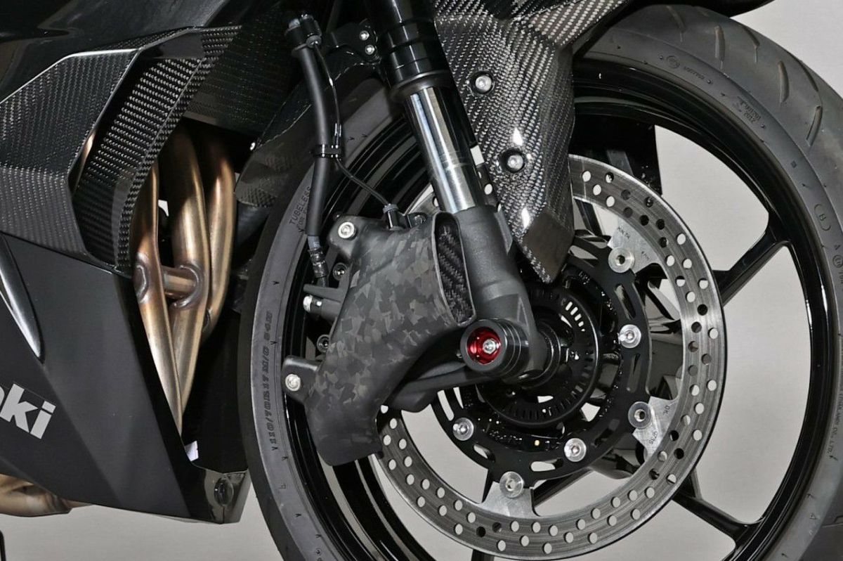 楽天市場】ZX-25R フロントキャリパーダクトカバー SPEEDRA