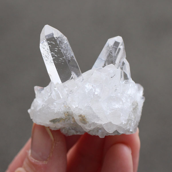 楽天市場】【現品お届け！】水晶クラスター 原石 約42グラム グラス