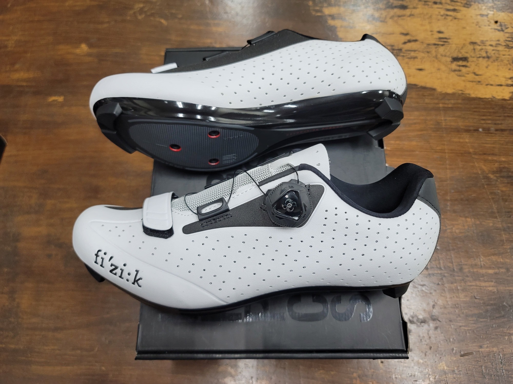 楽天市場】fi'zi:k フィジーク R5 男女兼用 サイクルシューズ 自転車用