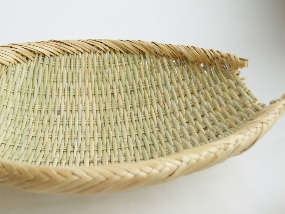 楽天市場】【岩手県二戸 鳥越竹細工】スズ竹(篠竹)箕ざる 中【あす楽