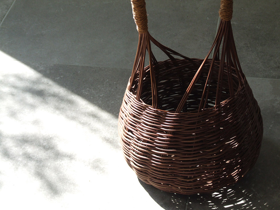 楽天市場】【沖縄県 今帰仁村のわらび細工】わらび 縄巻手付かご H56