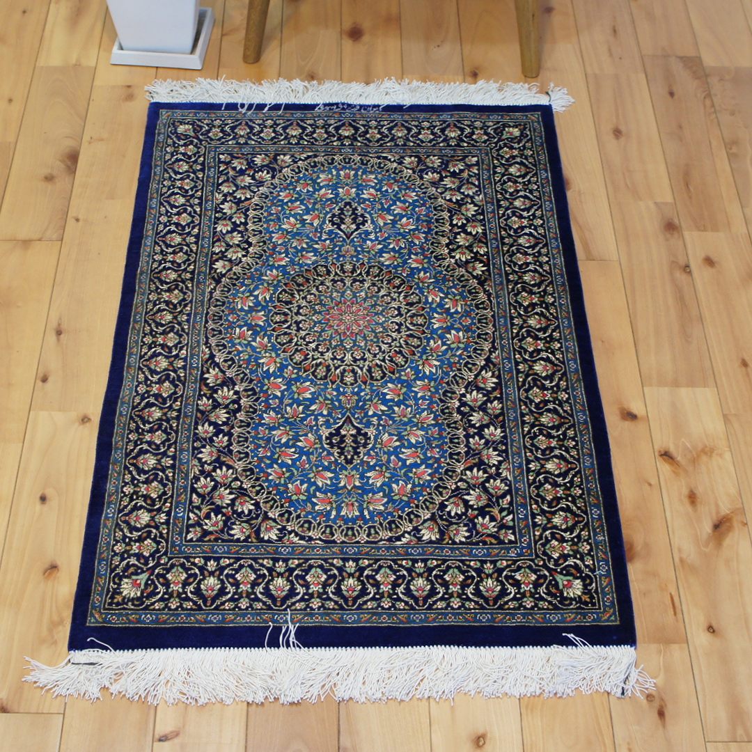 楽天市場】ペルシャ絨毯 【本物イラン産】 クム シルク ムサヴィ工房