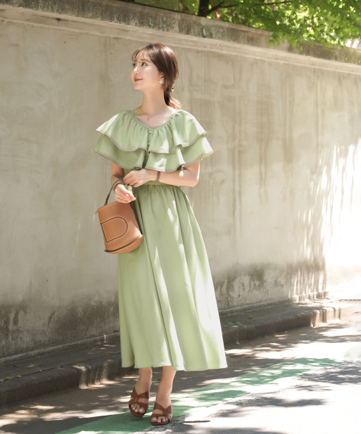 楽天市場】ワンピース フリル パイピング パール 前あき 海 お出かけ