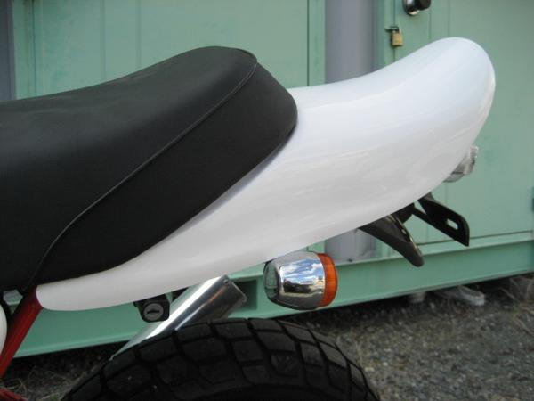 楽天市場】エイプ50 Z2タイプ テールカウル 白 APE AC16 キャブ車 TSH