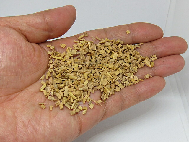 楽天市場】白檀 刻み インドネシア産 グラム120円 量り売り 100g
