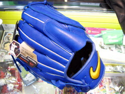 楽天市場】ナイキ 岩隈選手シグニチャー・グローブ ブルー(青