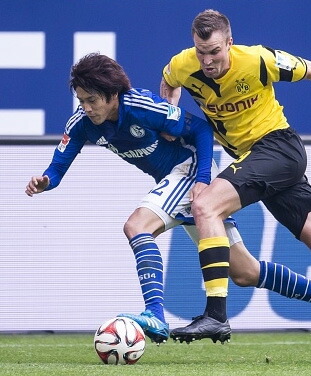 楽天市場】シャルケ04 15/16、14/15 ホーム(青) #22 UCHIDA 内田篤人