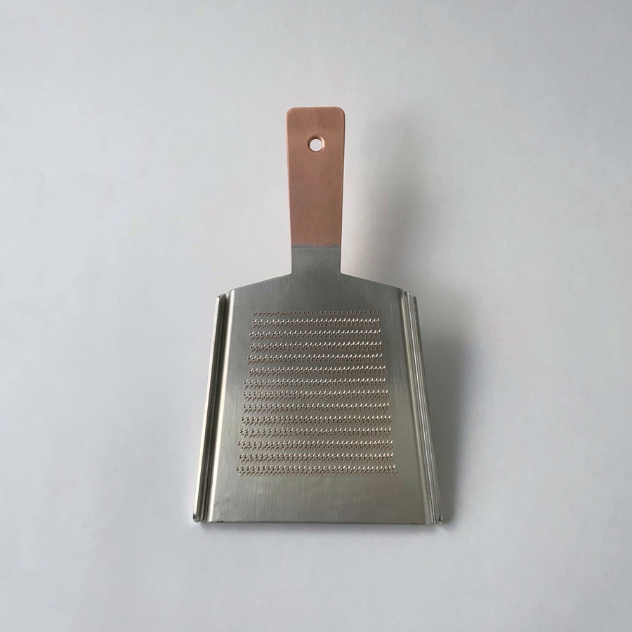 楽天市場】【在庫あり】(おまけ付) 銅おろし金 平型5号 両面刃 /5番